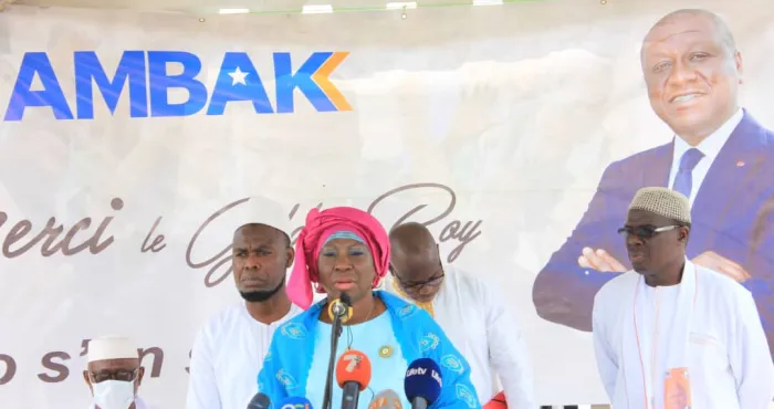 hommage-musulmans-et-chretiens-prient-pour-feu-hamed-bakayoko-a-abobo